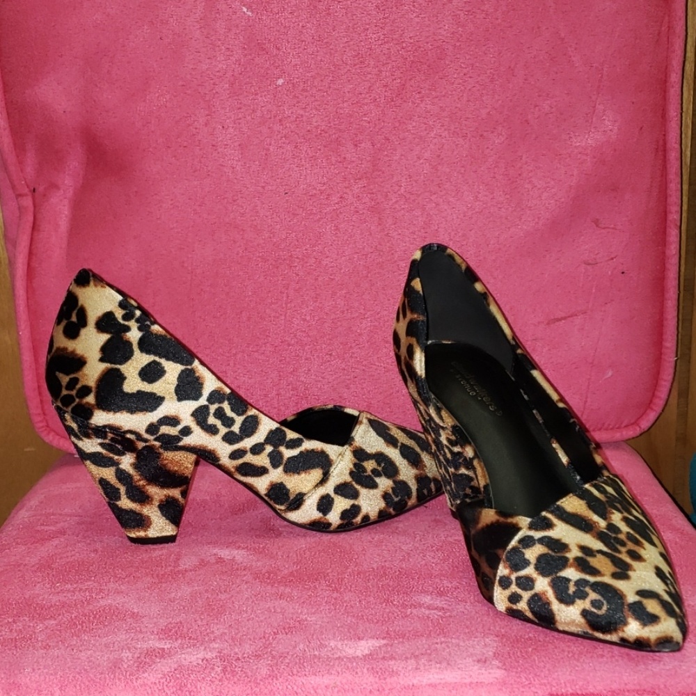 Cloudwalkers never worn leaopard heel